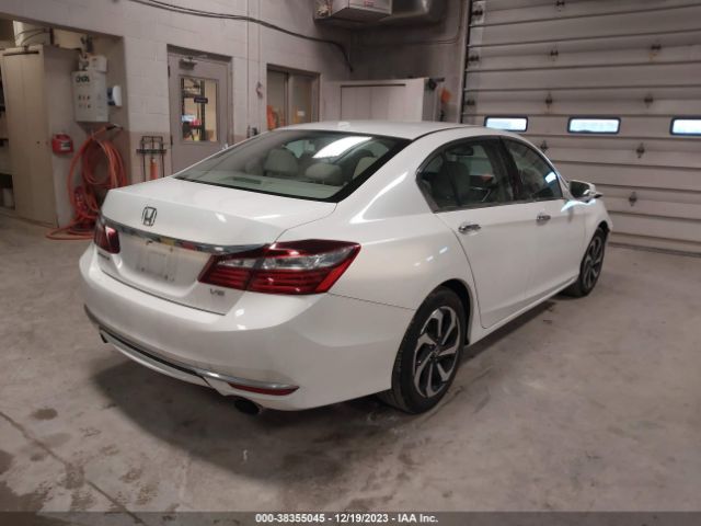 Photo 3 VIN: 1HGCR3F82HA014877 - HONDA ACCORD 