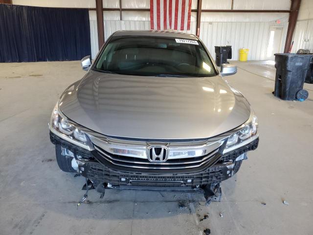 Photo 4 VIN: 1HGCR3F82HA029833 - HONDA ACCORD 