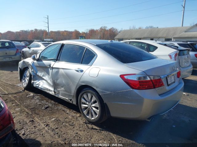 Photo 2 VIN: 1HGCR3F83DA040527 - HONDA ACCORD 