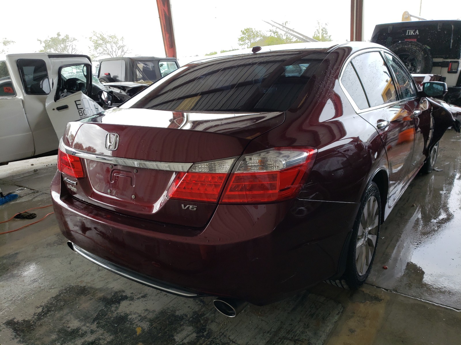 Photo 3 VIN: 1HGCR3F83EA011417 - HONDA ACCORD EXL 