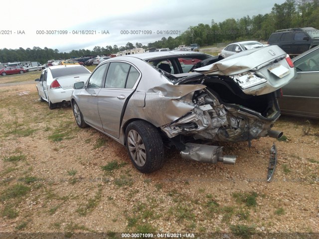 Photo 2 VIN: 1HGCR3F83FA005585 - HONDA ACCORD SEDAN 