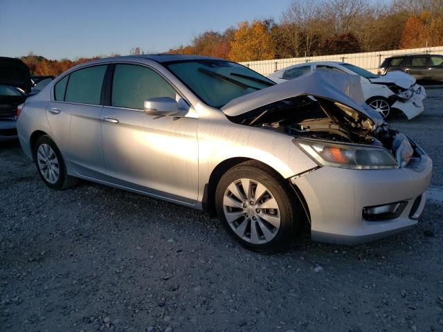 Photo 3 VIN: 1HGCR3F83FA006090 - HONDA ACCORD 