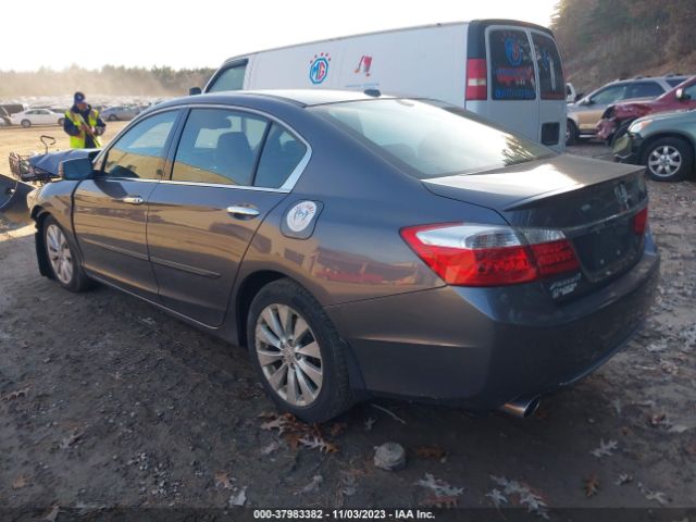 Photo 2 VIN: 1HGCR3F83FA007031 - HONDA ACCORD 