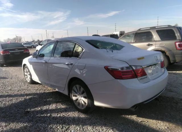 Photo 2 VIN: 1HGCR3F83FA022046 - HONDA ACCORD SEDAN 