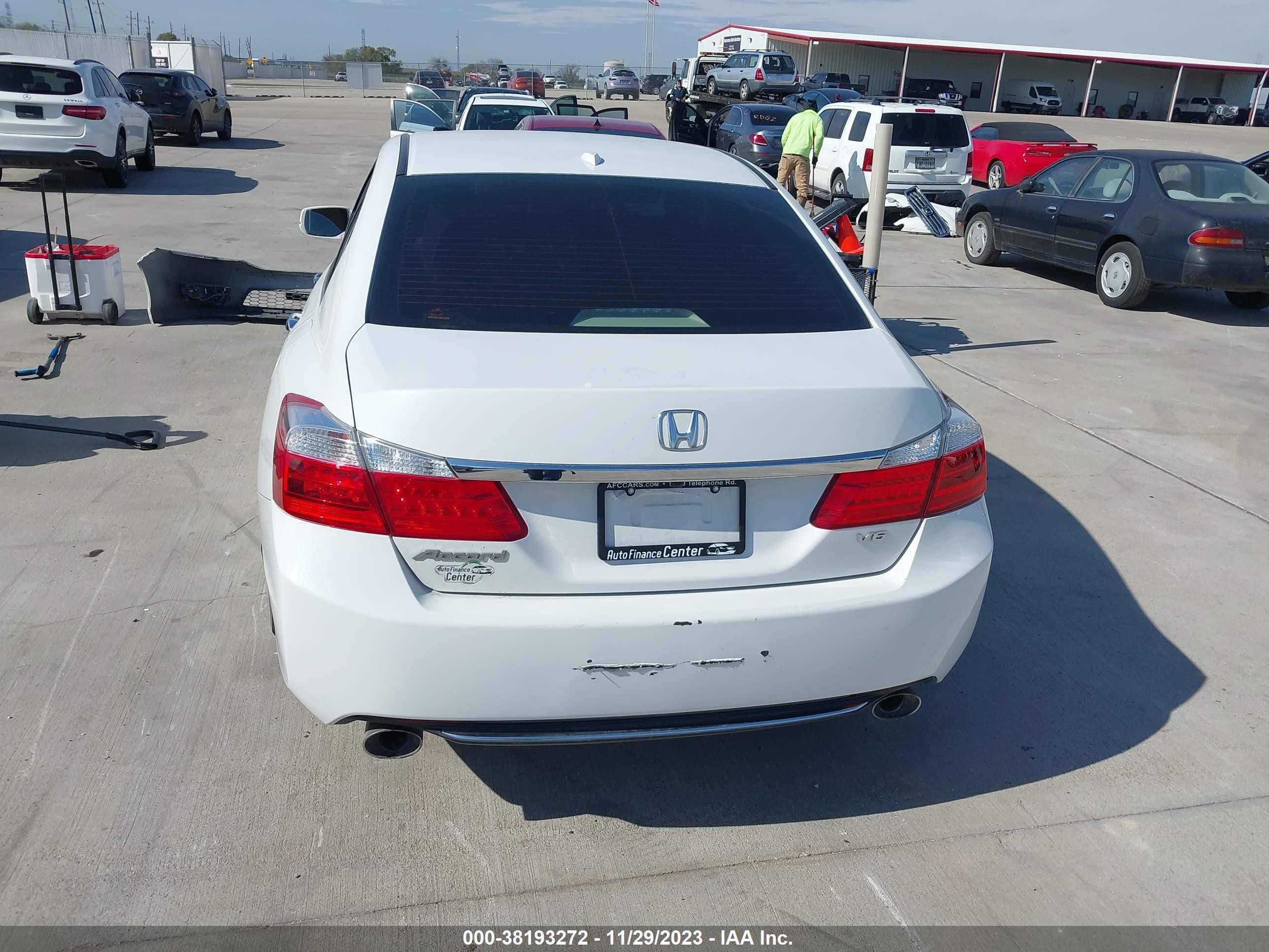 Photo 16 VIN: 1HGCR3F83FA023536 - HONDA ACCORD 