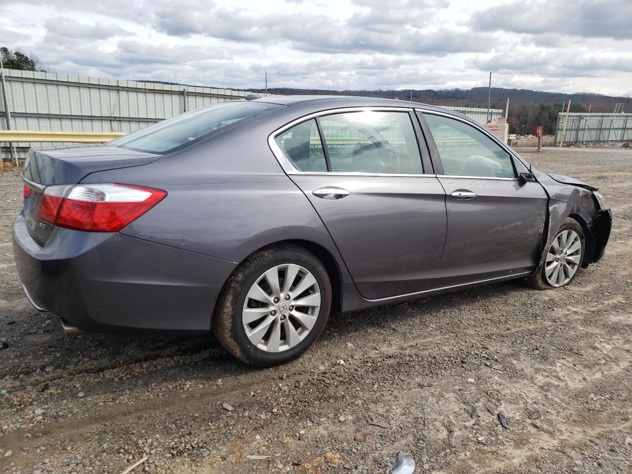 Photo 2 VIN: 1HGCR3F83FA030406 - HONDA ACCORD 