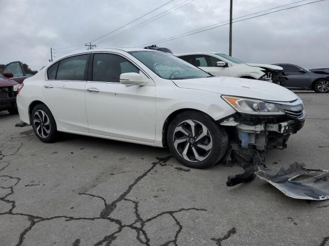 Photo 3 VIN: 1HGCR3F83HA029632 - HONDA ACCORD EXL 