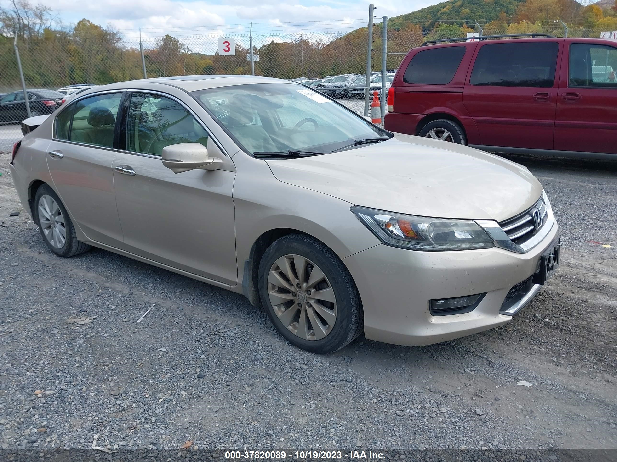 Photo 0 VIN: 1HGCR3F84EA031126 - HONDA ACCORD 