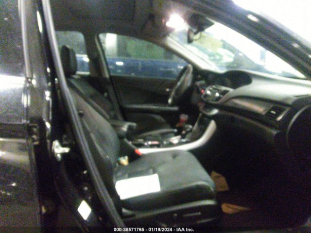 Photo 4 VIN: 1HGCR3F84FA003246 - HONDA ACCORD 