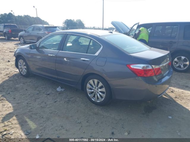 Photo 2 VIN: 1HGCR3F84FA027255 - HONDA ACCORD 