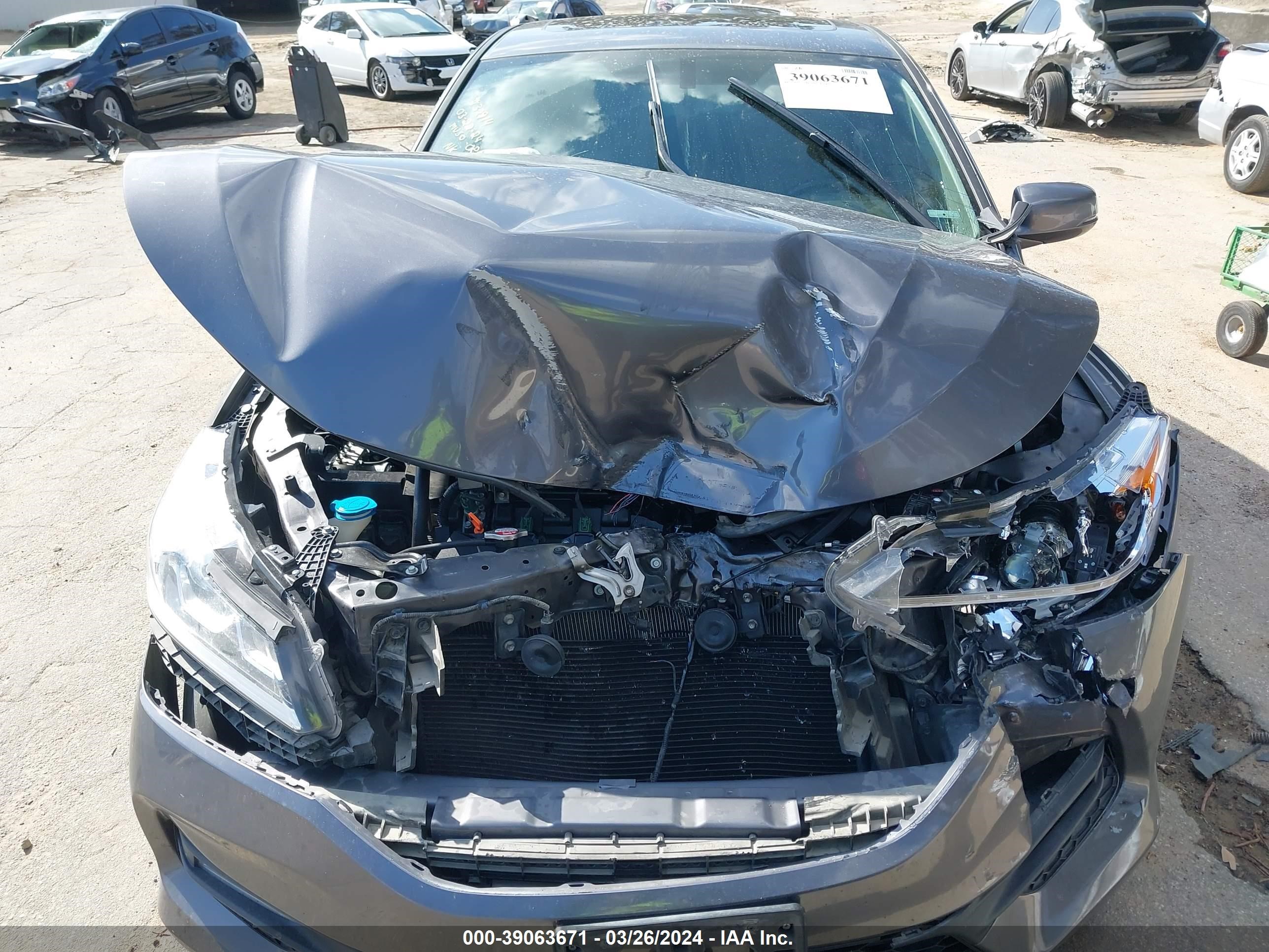 Photo 11 VIN: 1HGCR3F84GA000283 - HONDA ACCORD 