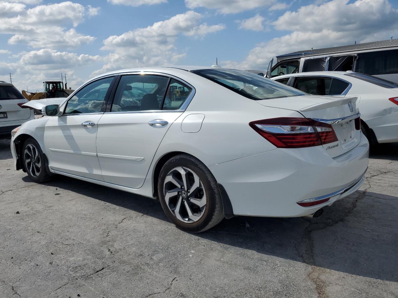 Photo 1 VIN: 1HGCR3F84GA019531 - HONDA ACCORD 