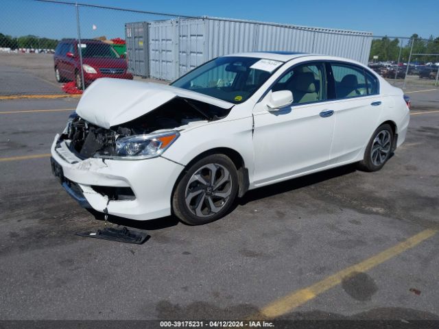 Photo 1 VIN: 1HGCR3F84HA017375 - HONDA ACCORD 