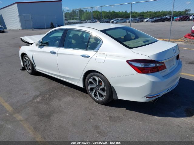 Photo 2 VIN: 1HGCR3F84HA017375 - HONDA ACCORD 