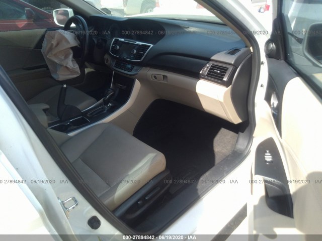 Photo 4 VIN: 1HGCR3F85DA002877 - HONDA ACCORD SDN 