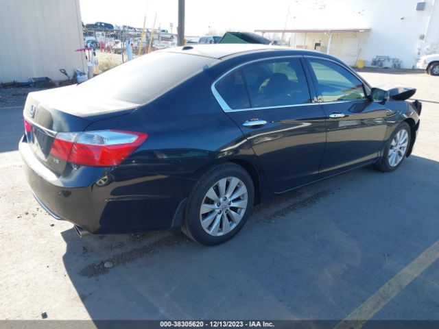 Photo 3 VIN: 1HGCR3F85FA000694 - HONDA ACCORD 