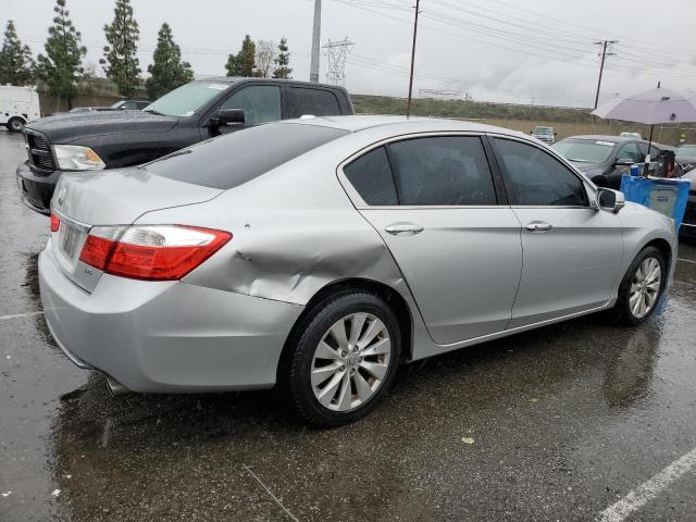 Photo 2 VIN: 1HGCR3F85FA010769 - HONDA ACCORD 