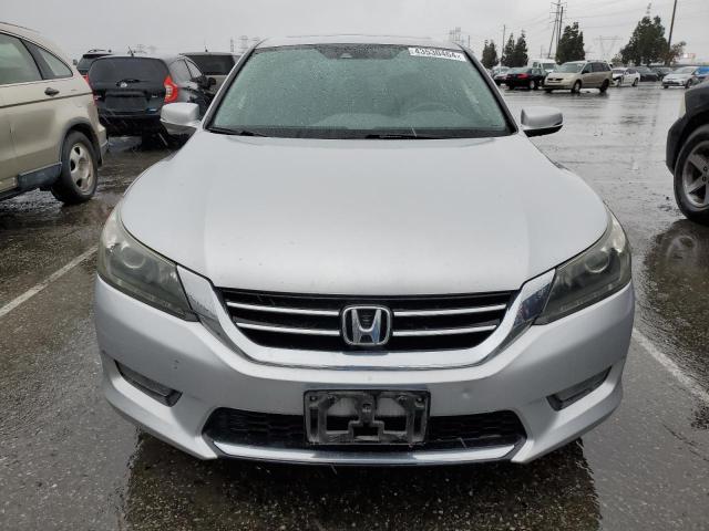 Photo 4 VIN: 1HGCR3F85FA010769 - HONDA ACCORD 