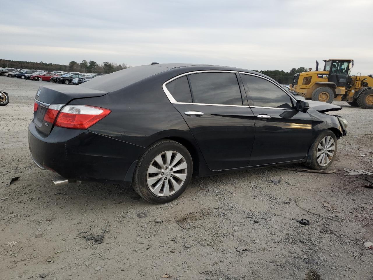 Photo 2 VIN: 1HGCR3F85FA037180 - HONDA ACCORD 