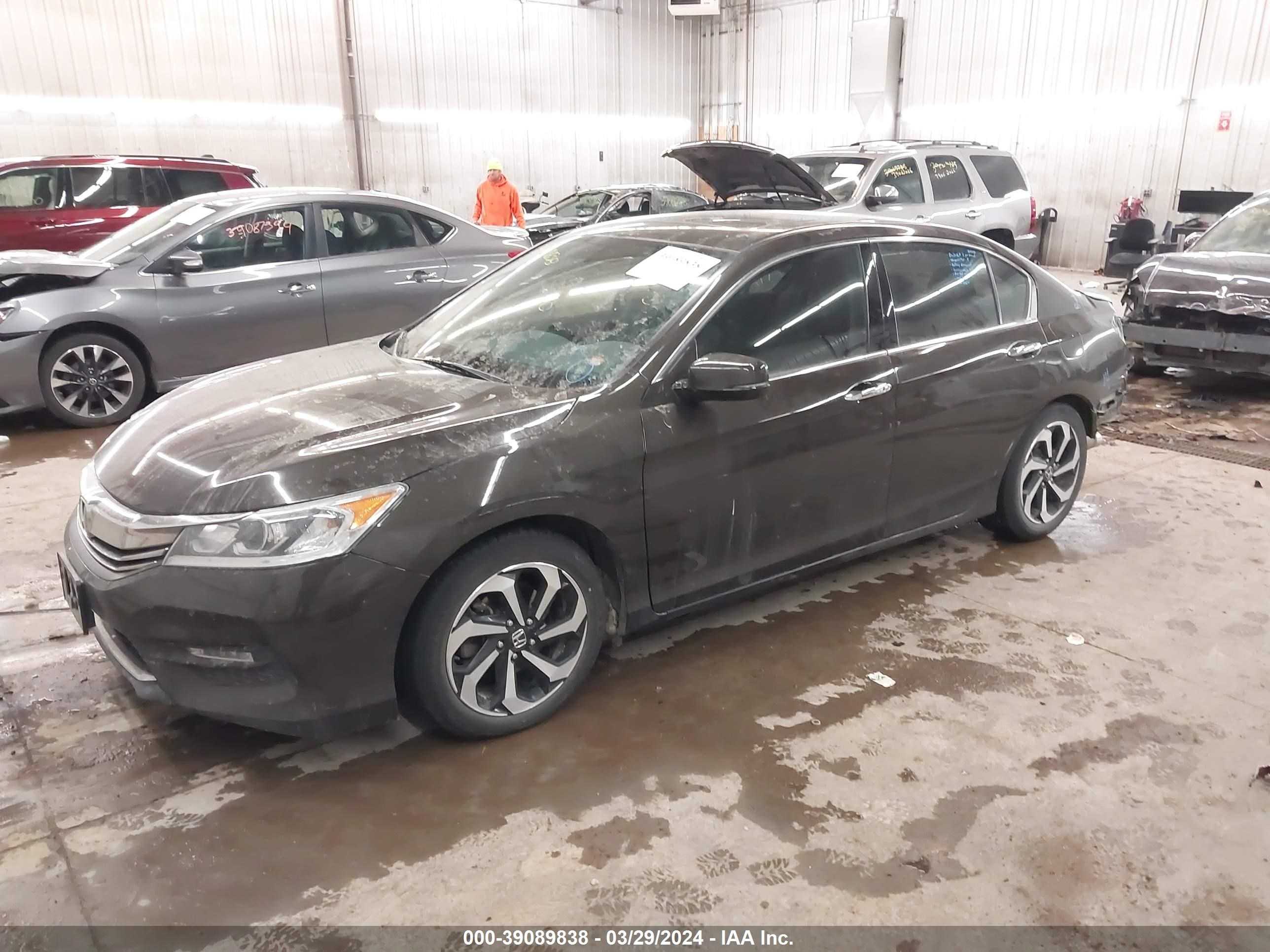 Photo 1 VIN: 1HGCR3F85GA014273 - HONDA ACCORD EXL 