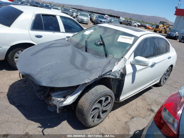 Photo 1 VIN: 1HGCR3F85HA010354 - HONDA ACCORD 