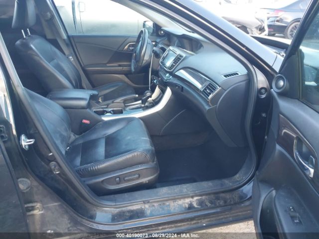 Photo 4 VIN: 1HGCR3F85HA027025 - HONDA ACCORD 