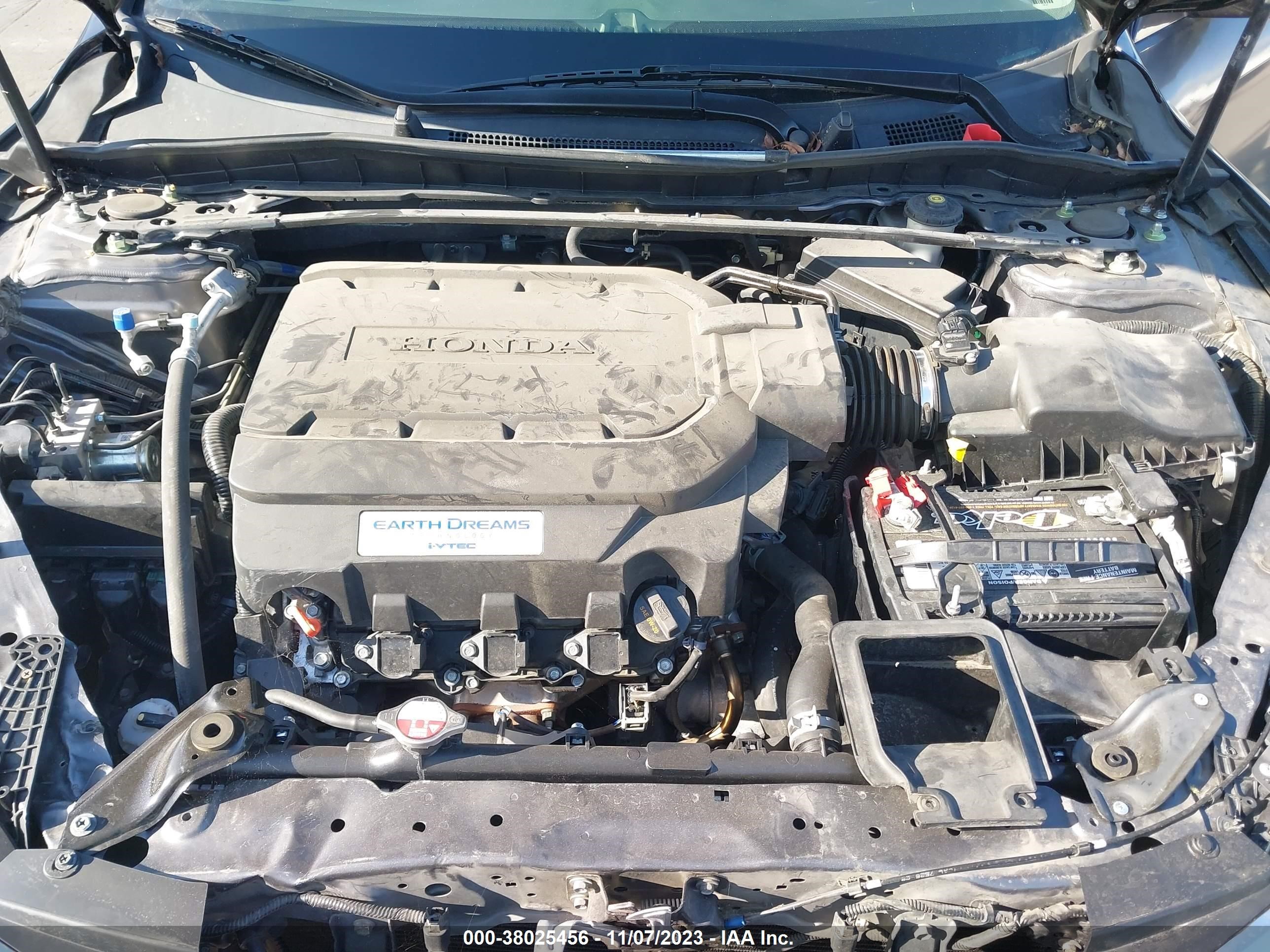 Photo 9 VIN: 1HGCR3F85HA041538 - HONDA ACCORD 