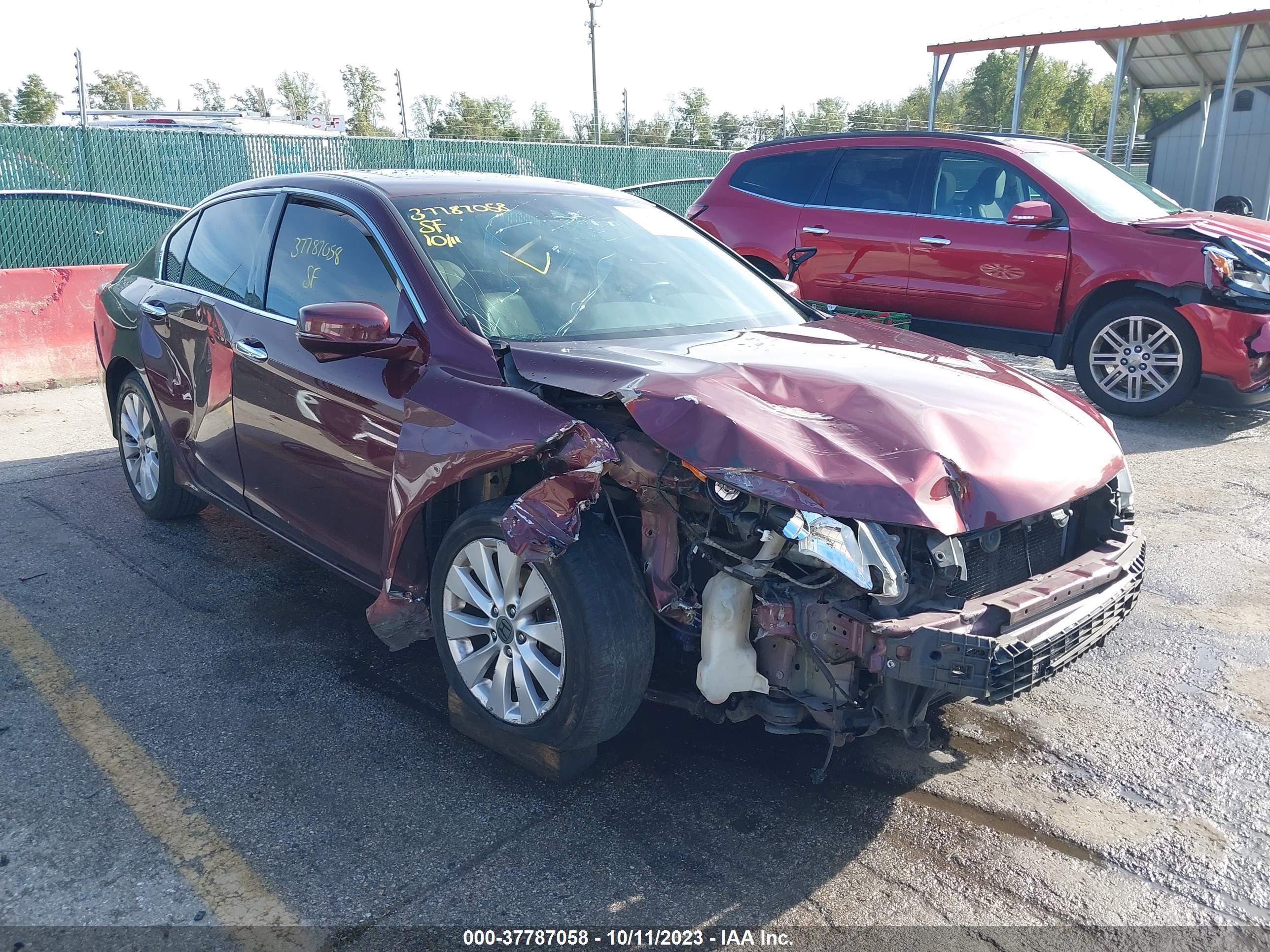 Photo 0 VIN: 1HGCR3F86DA010907 - HONDA ACCORD 