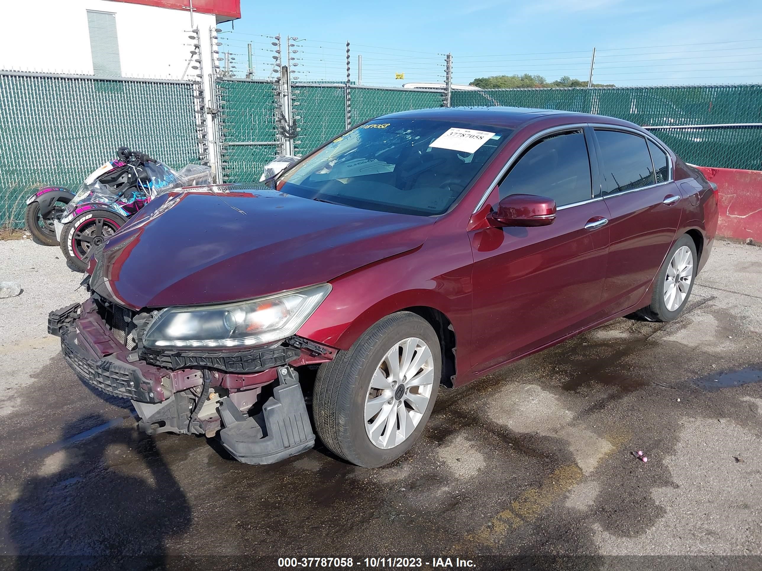 Photo 1 VIN: 1HGCR3F86DA010907 - HONDA ACCORD 