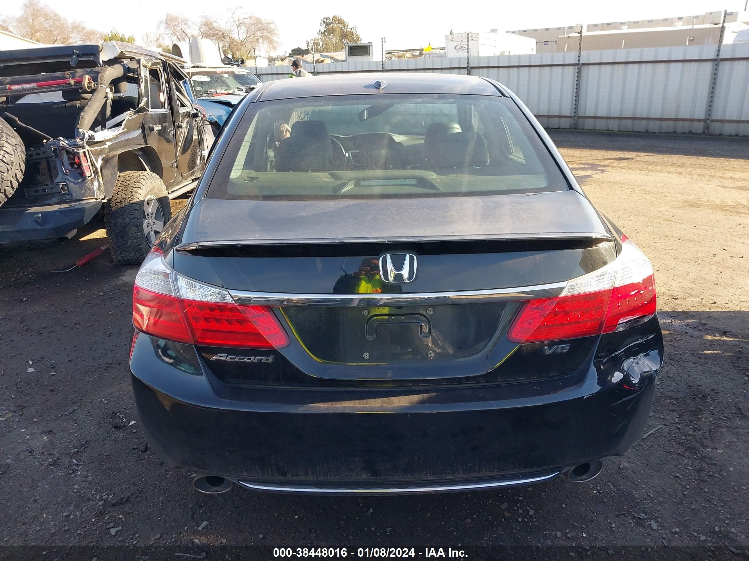 Photo 15 VIN: 1HGCR3F86DA011314 - HONDA ACCORD 