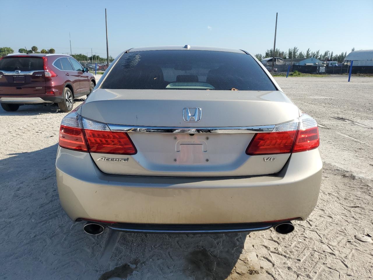 Photo 5 VIN: 1HGCR3F86DA011720 - HONDA ACCORD 