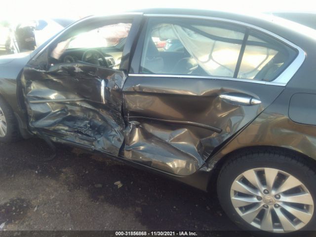 Photo 5 VIN: 1HGCR3F86DA017453 - HONDA ACCORD SDN 