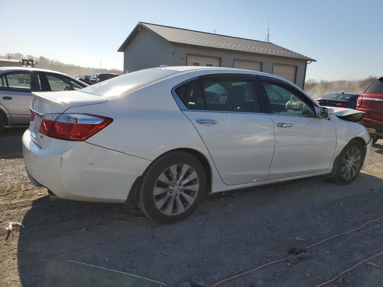 Photo 2 VIN: 1HGCR3F86EA000802 - HONDA ACCORD 