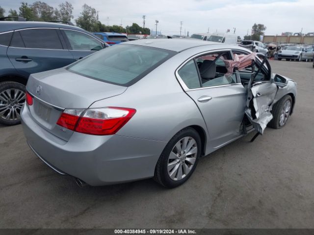 Photo 3 VIN: 1HGCR3F86FA009534 - HONDA ACCORD 