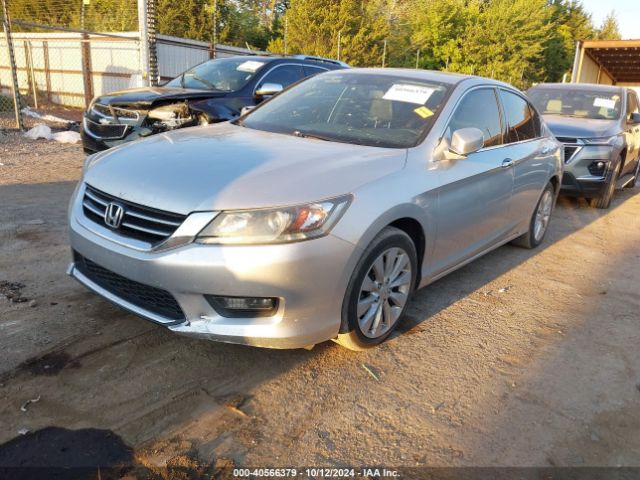 Photo 1 VIN: 1HGCR3F86FA019027 - HONDA ACCORD 