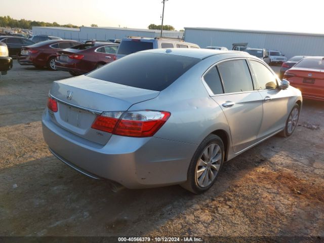 Photo 3 VIN: 1HGCR3F86FA019027 - HONDA ACCORD 