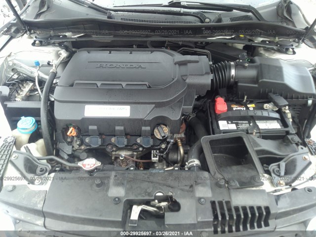 Photo 9 VIN: 1HGCR3F87DA011001 - HONDA ACCORD SDN 