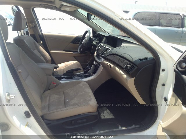 Photo 4 VIN: 1HGCR3F87EA013526 - HONDA ACCORD SEDAN 