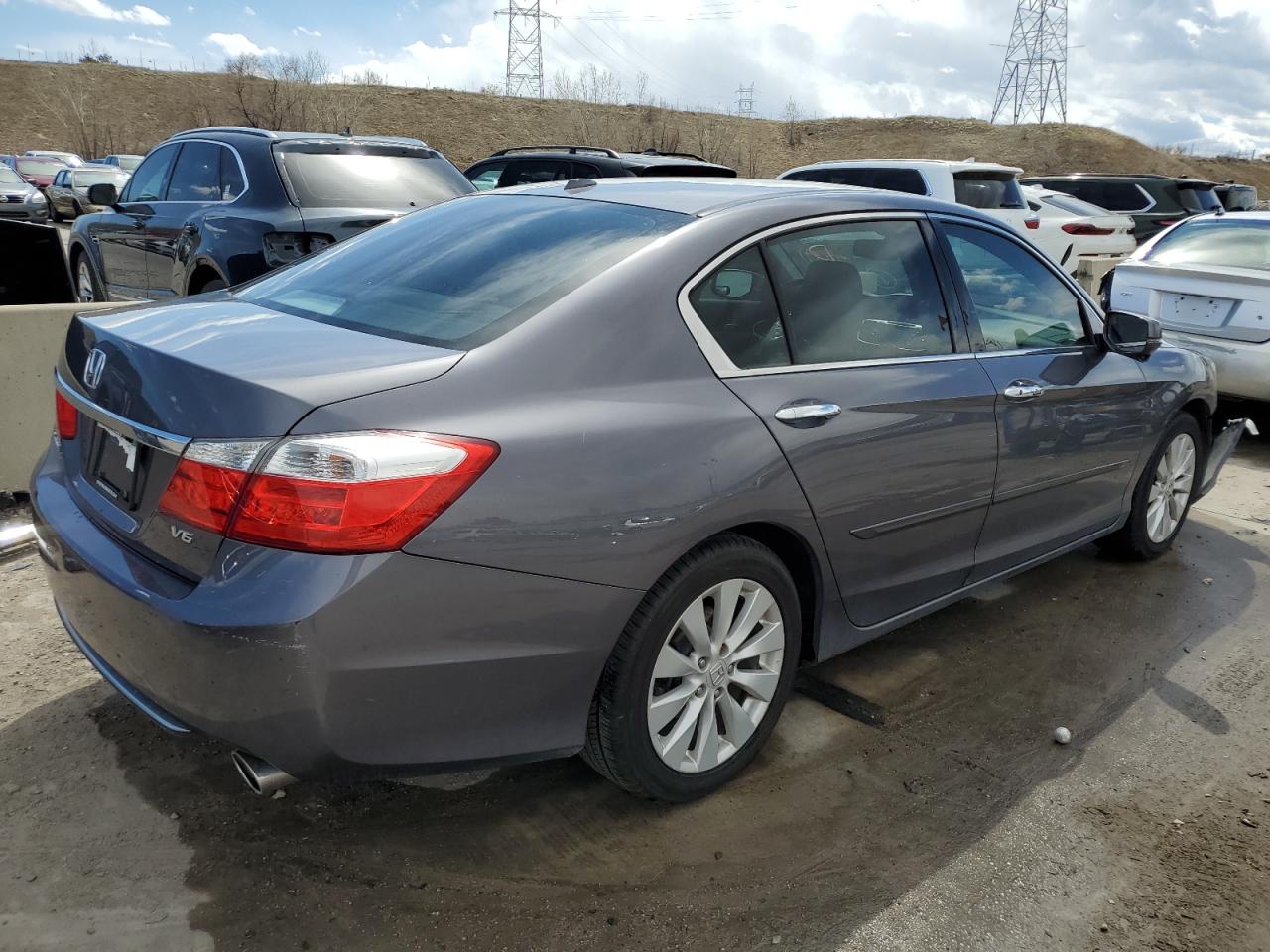 Photo 2 VIN: 1HGCR3F87EA024879 - HONDA ACCORD 