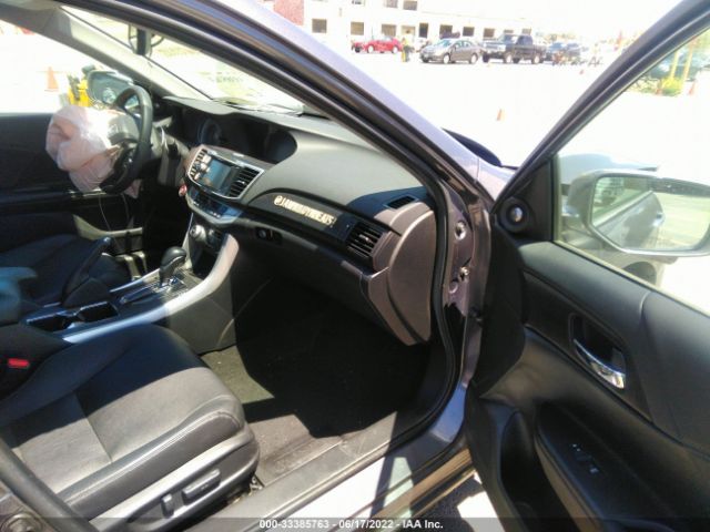 Photo 4 VIN: 1HGCR3F87FA015553 - HONDA ACCORD SEDAN 