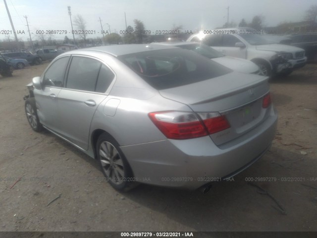 Photo 2 VIN: 1HGCR3F87FA030005 - HONDA ACCORD SEDAN 