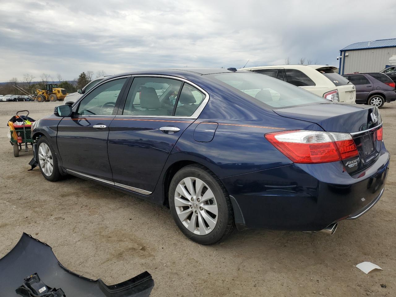 Photo 1 VIN: 1HGCR3F87FA036032 - HONDA ACCORD 