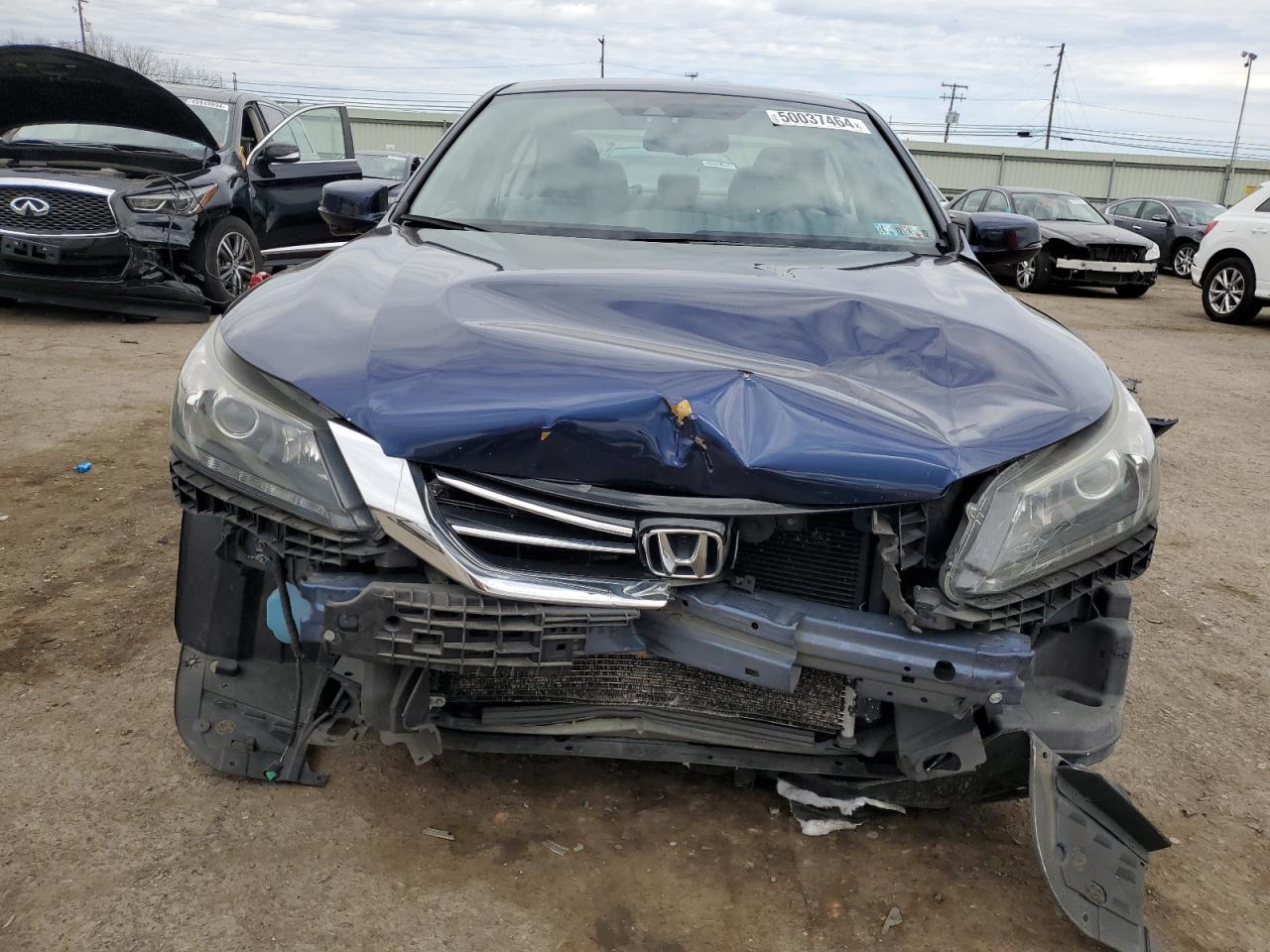 Photo 4 VIN: 1HGCR3F87FA036032 - HONDA ACCORD 