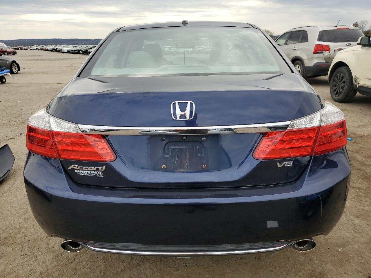 Photo 5 VIN: 1HGCR3F87FA036032 - HONDA ACCORD 