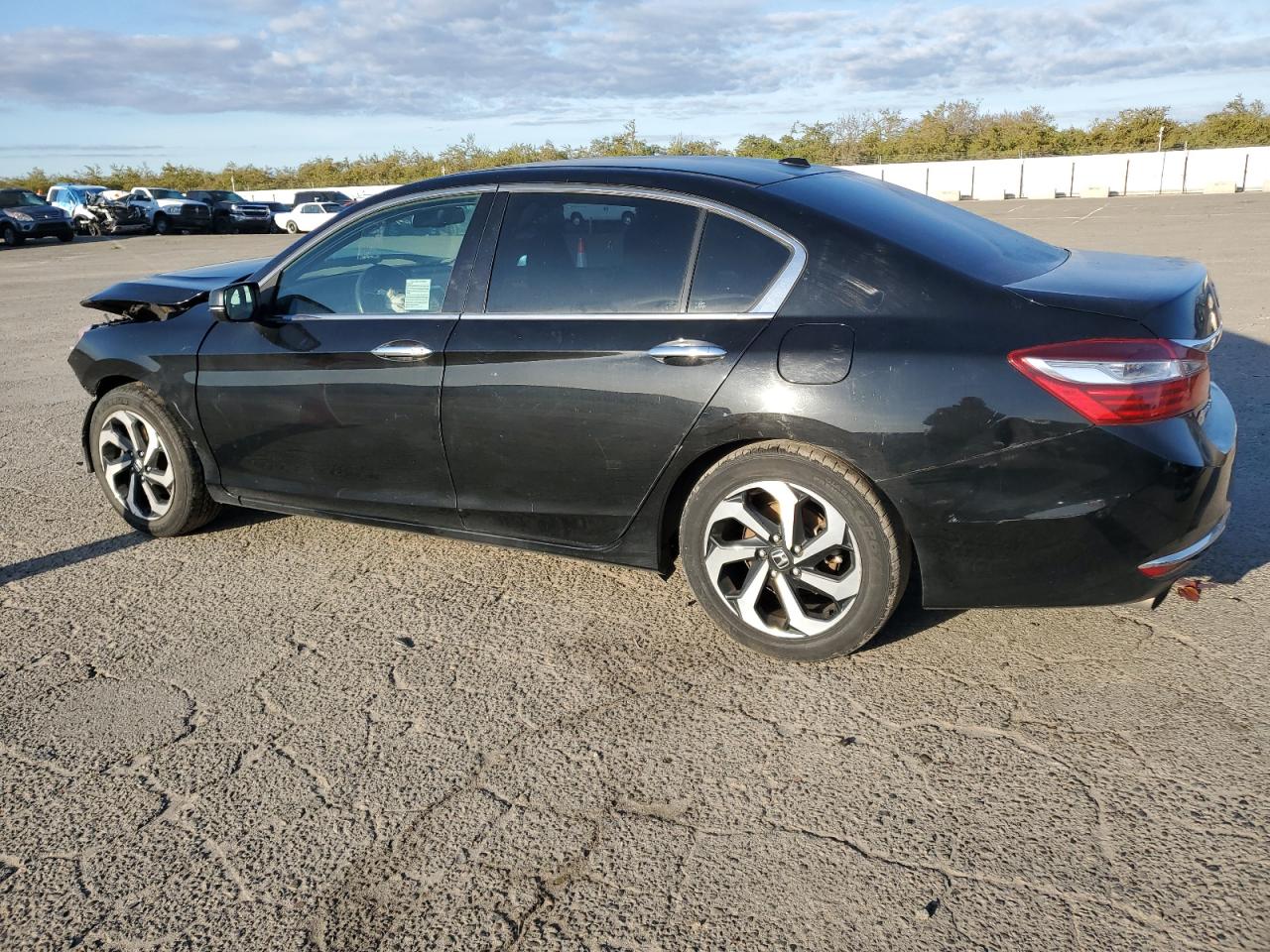 Photo 1 VIN: 1HGCR3F87GA011746 - HONDA ACCORD 