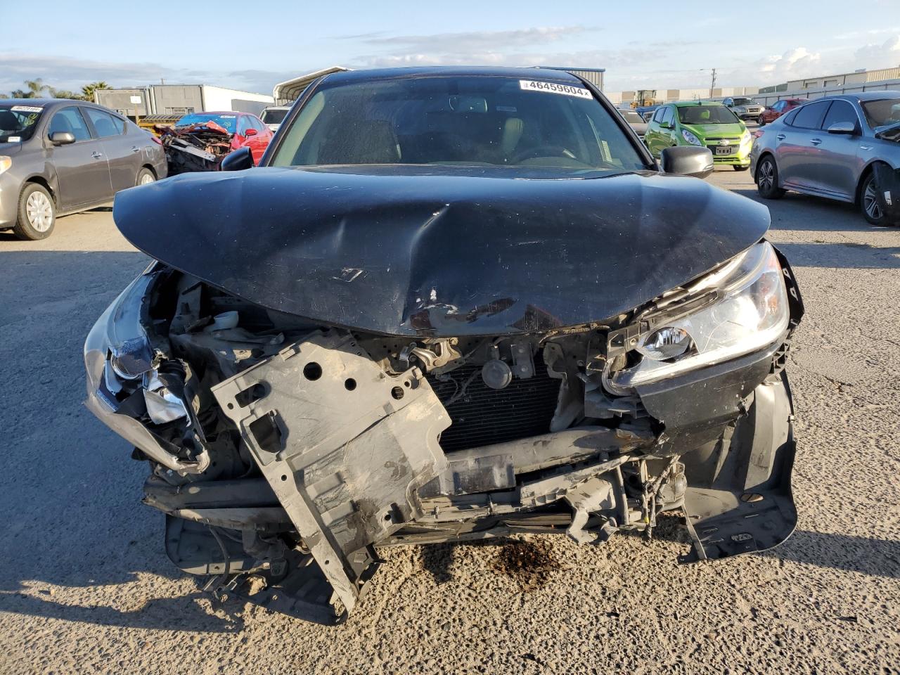 Photo 4 VIN: 1HGCR3F87GA011746 - HONDA ACCORD 