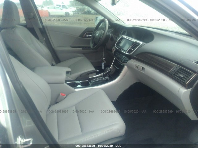 Photo 4 VIN: 1HGCR3F87GA012931 - HONDA ACCORD SEDAN 