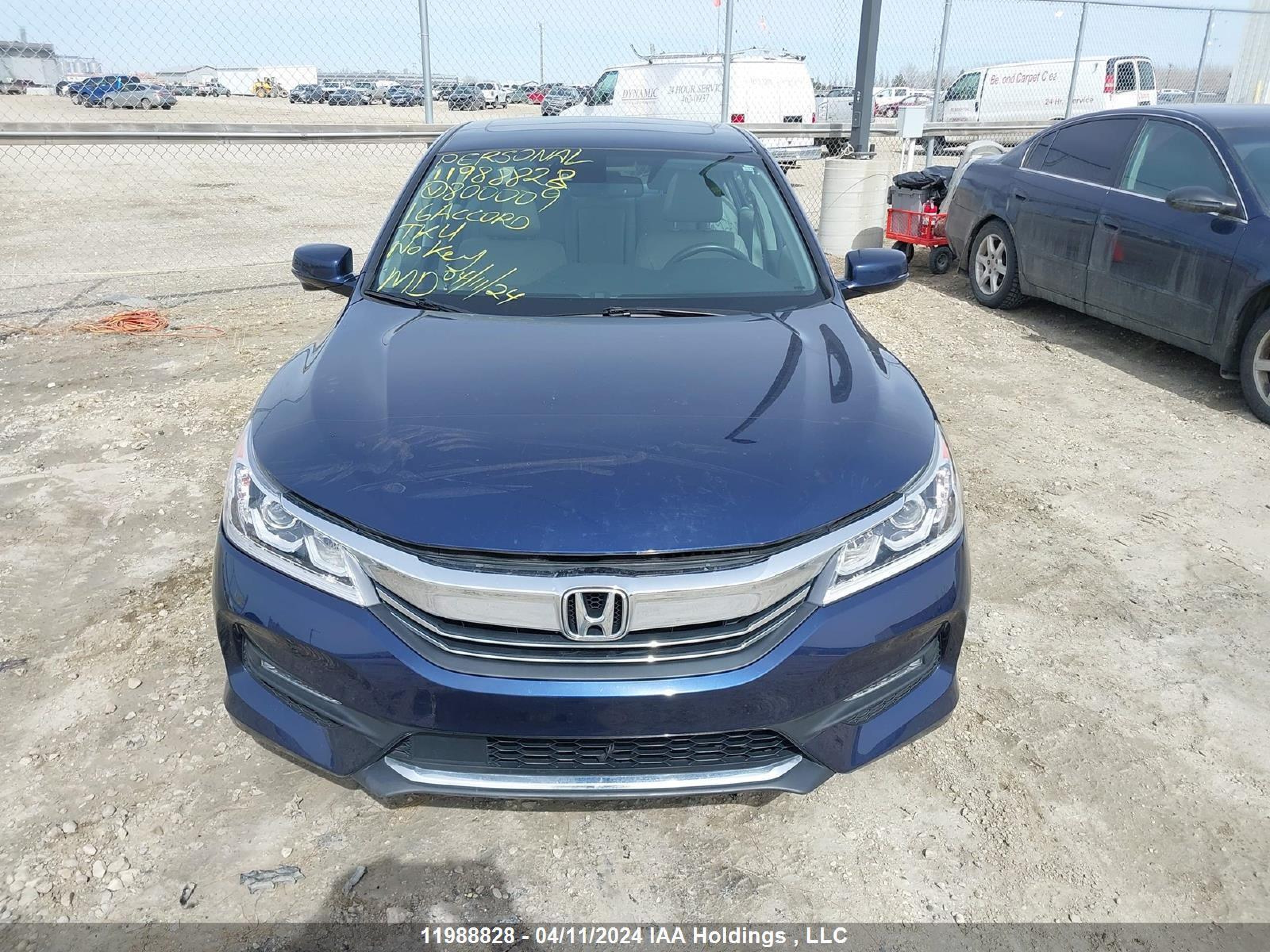 Photo 11 VIN: 1HGCR3F87GA800009 - HONDA ACCORD 