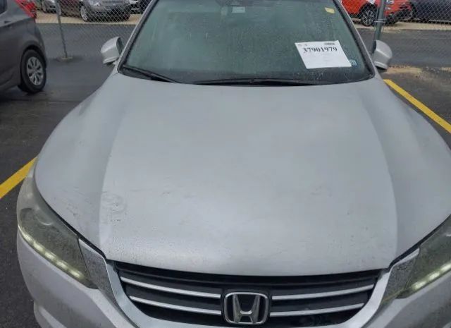 Photo 5 VIN: 1HGCR3F88DA008463 - HONDA ACCORD SDN 