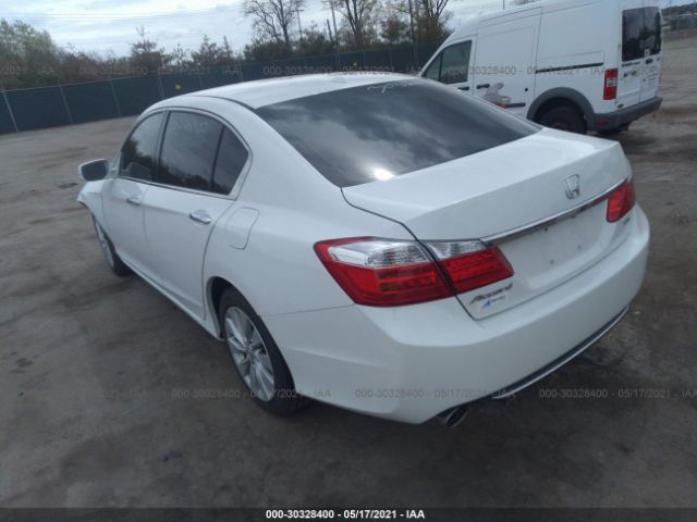 Photo 2 VIN: 1HGCR3F88DA029846 - HONDA ACCORD SDN 